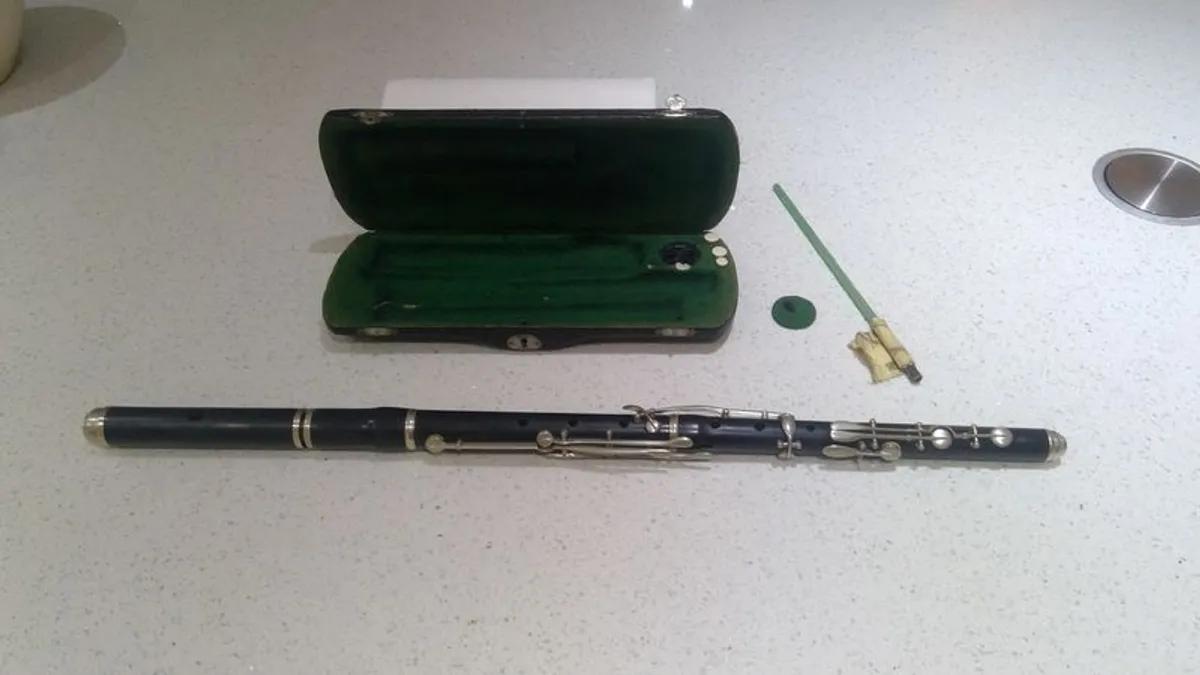 Vintage Flute Irish traditional music - Image 2