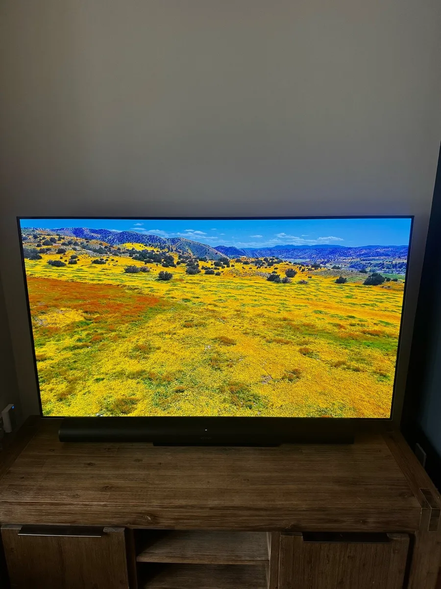 LG B6 65" 4K OLED Smart TV - Black | OLED656V - Image 1
