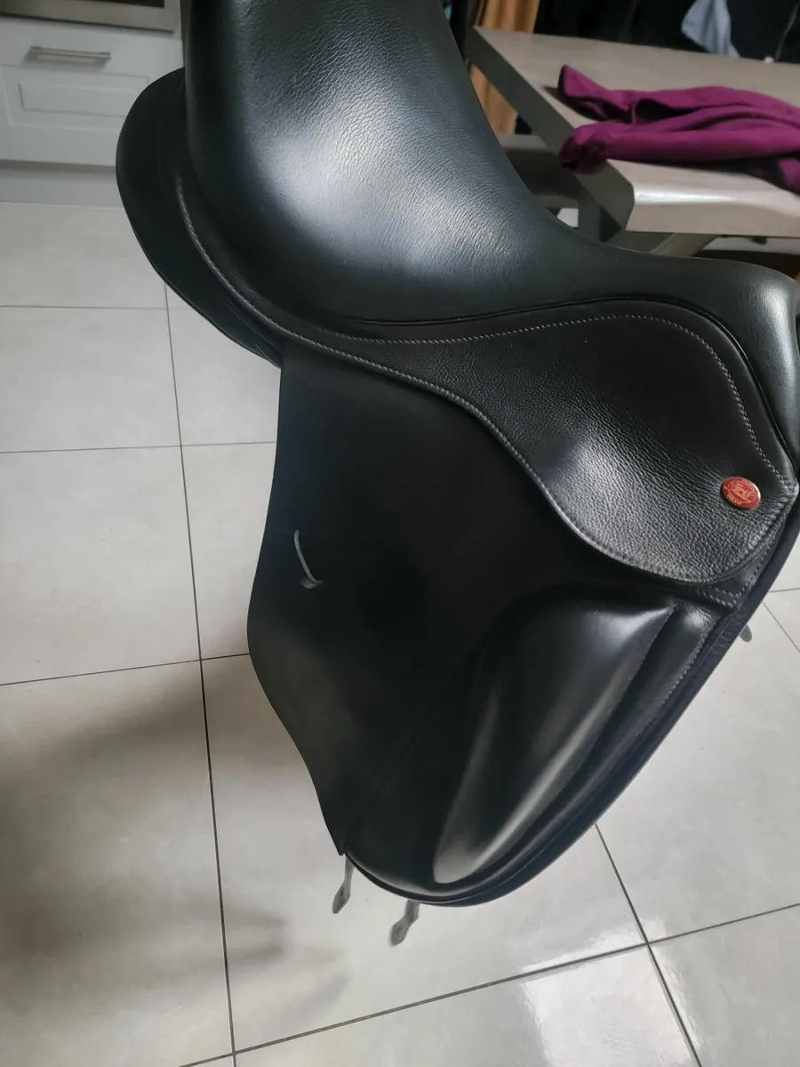 Horse saddle - Image 1