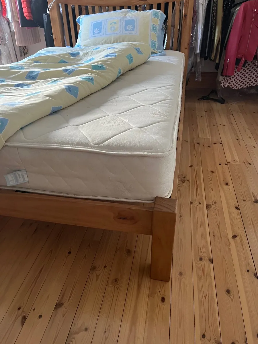 4ft Bed & Mattress - Image 2