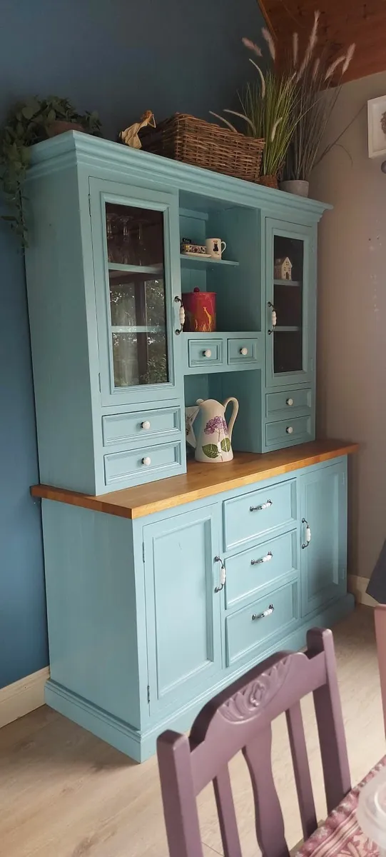 Dresser - Image 2