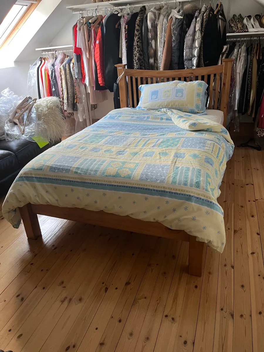 4ft Bed & Mattress - Image 3