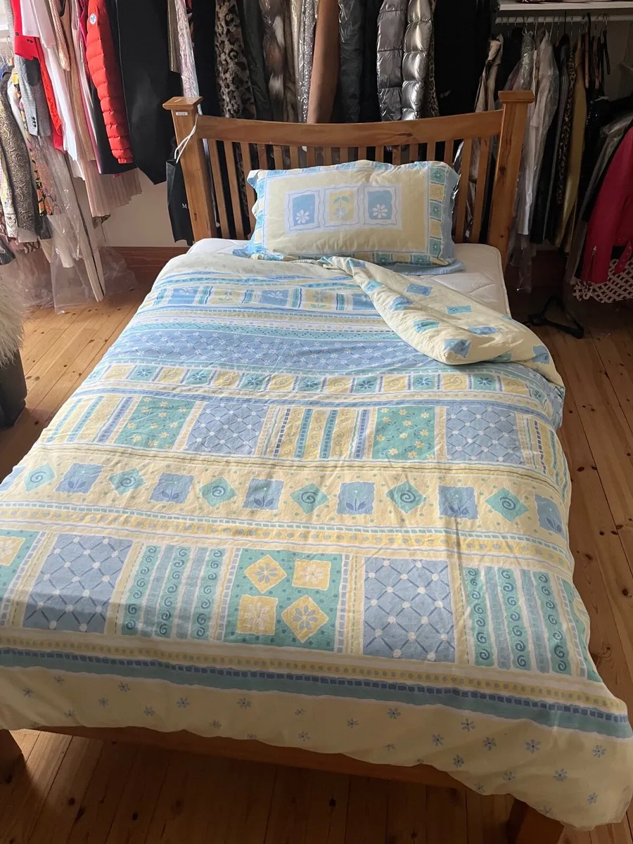 4ft Bed & Mattress - Image 4