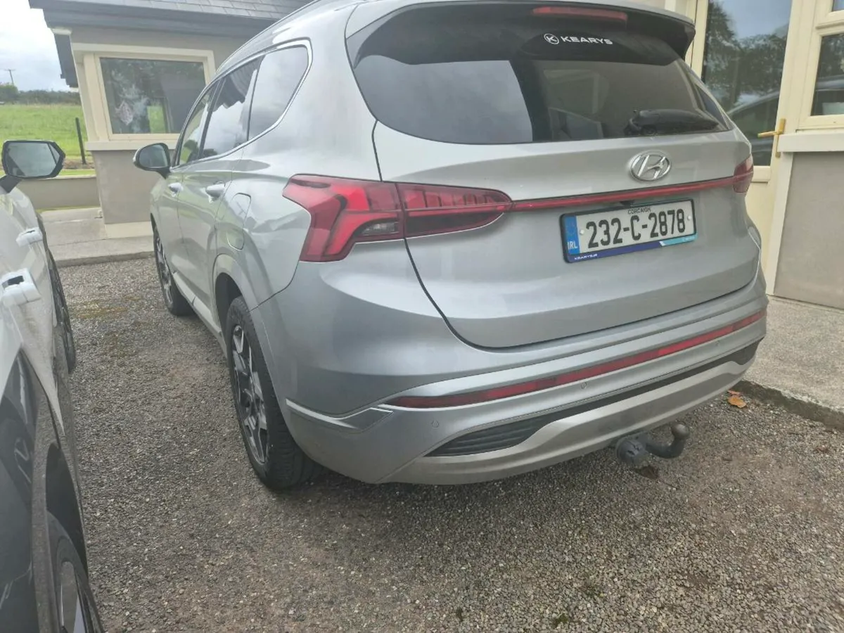 2023 Hyundai Santa Fe Executive - Image 3