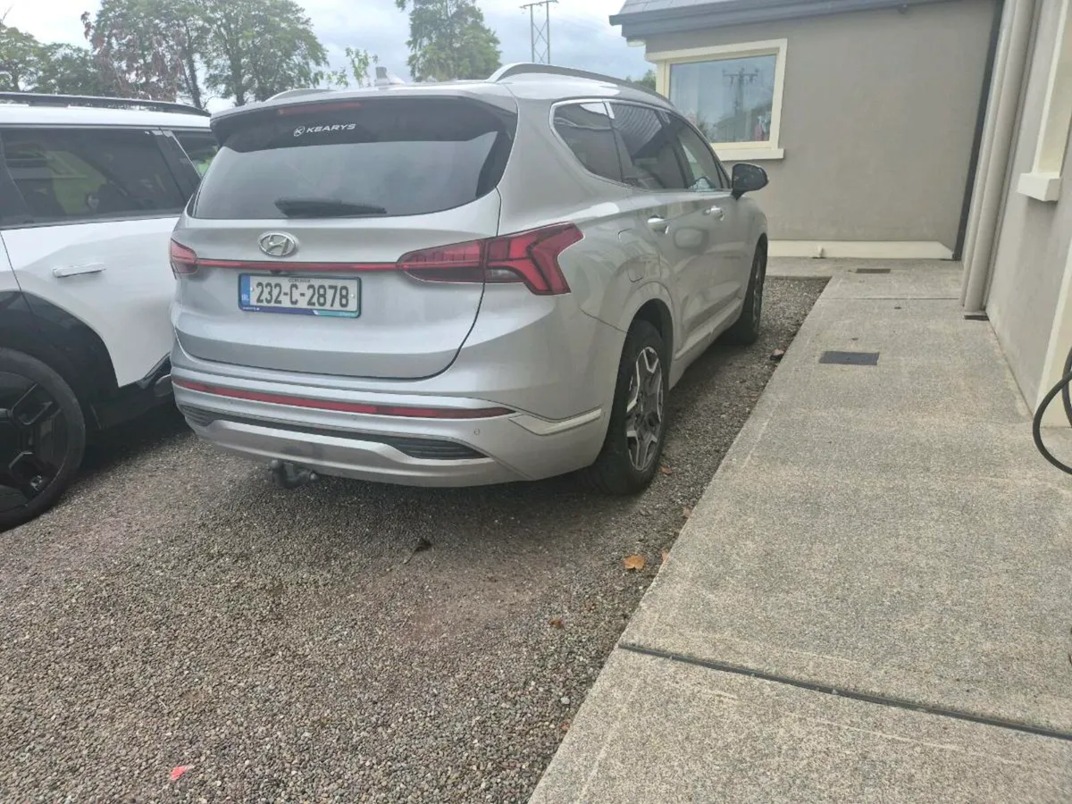 2023 Hyundai Santa Fe Executive - Image 4