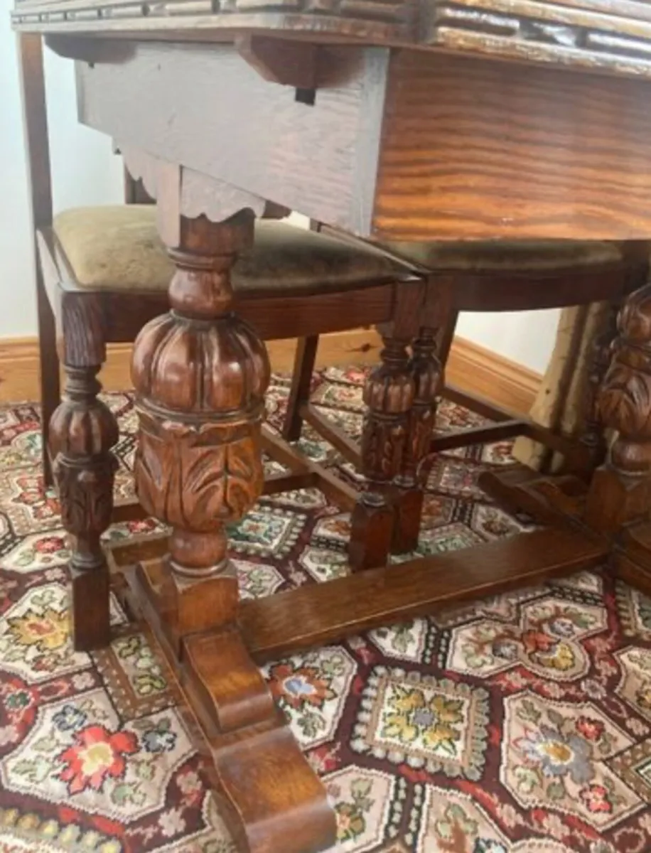 kitchen table and 4 chairs - Image 2