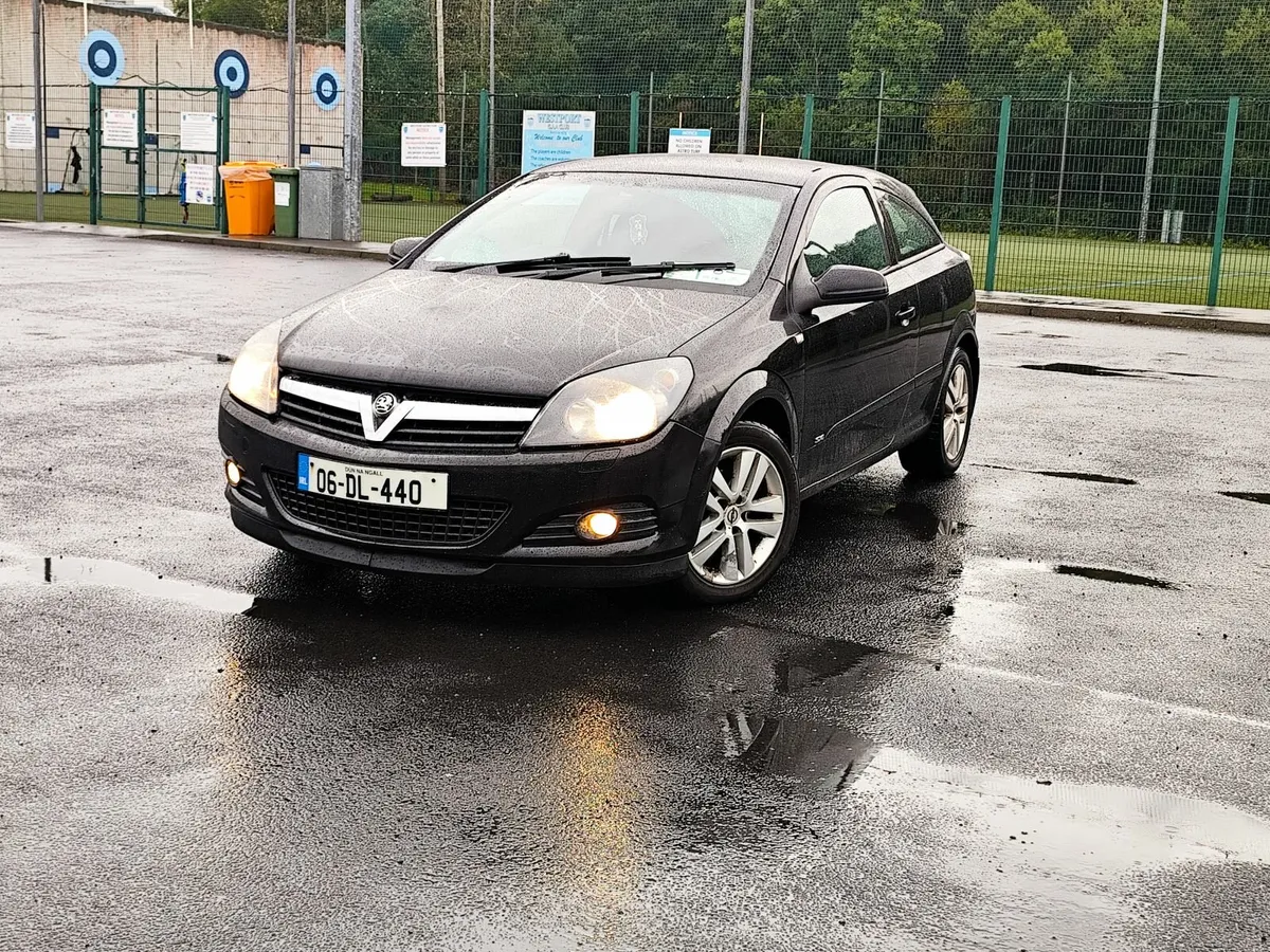Opel Astra 2006 - Image 1
