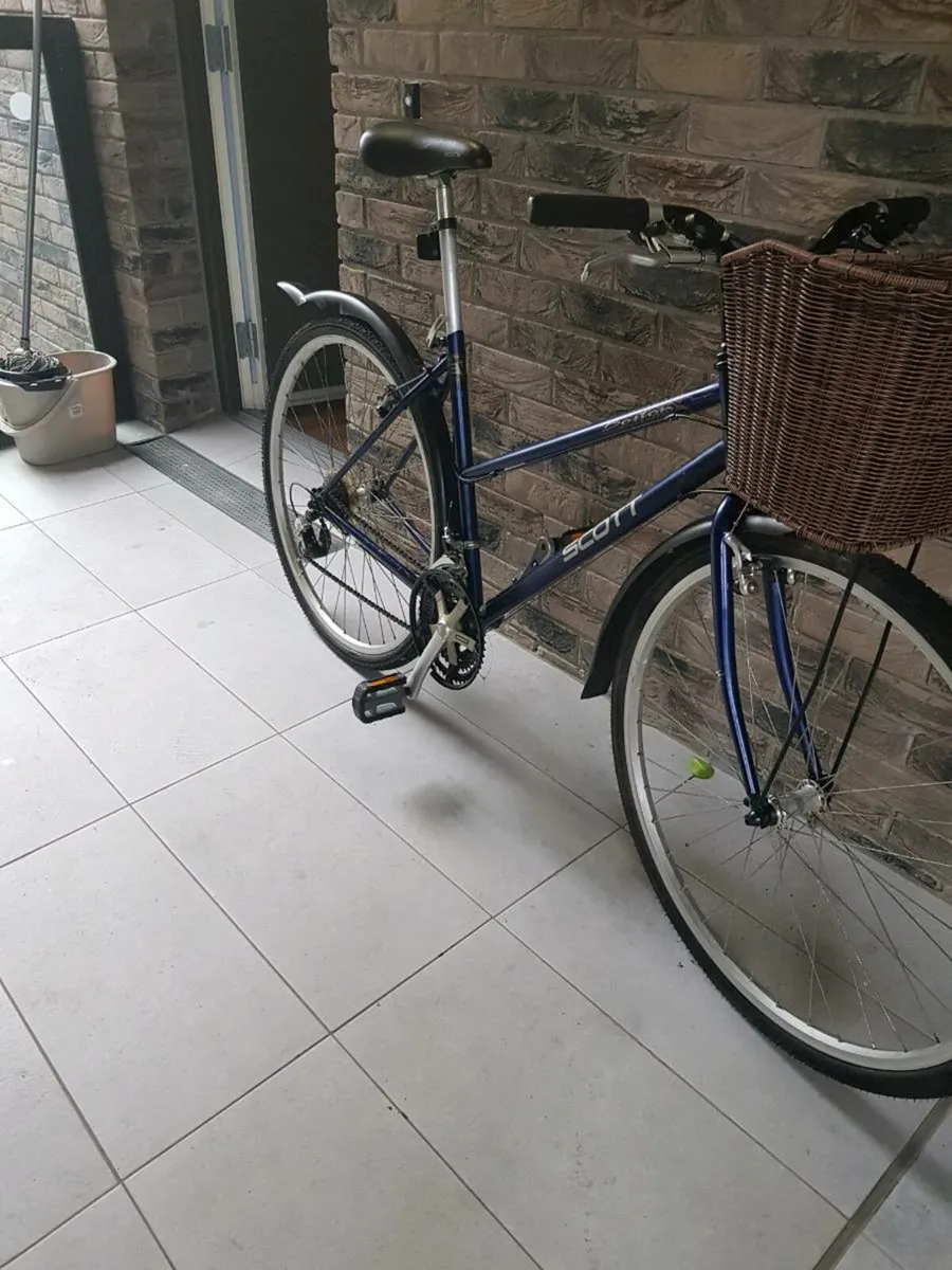Scott Ladies bike ( can deliver) - Image 2