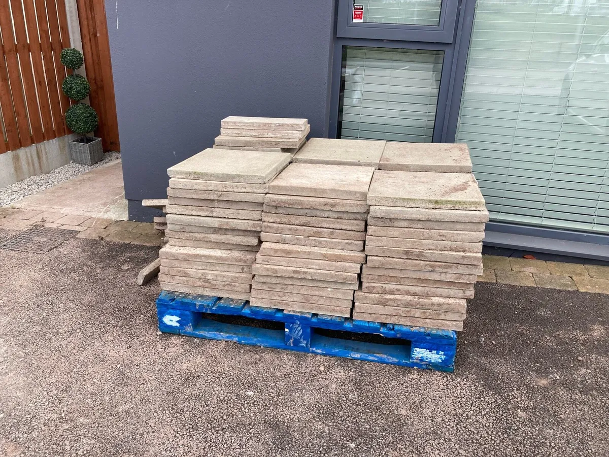 Concrete patio slabs - Image 2
