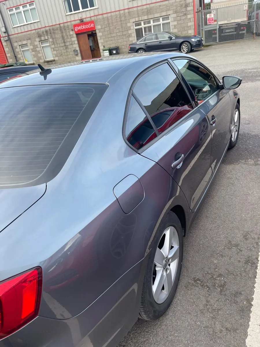 Volkswagen Jetta - Image 3