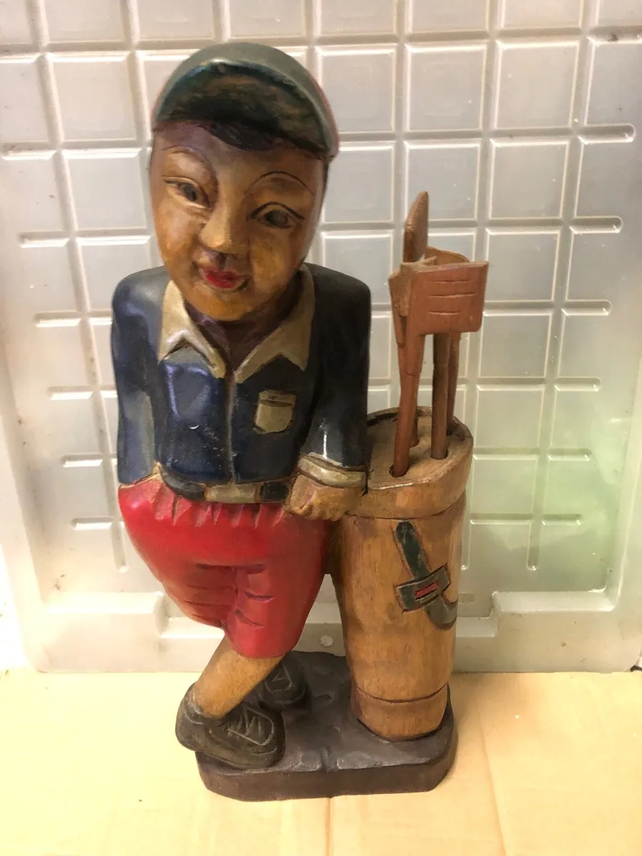 Wooden golf memorabilia - Image 1