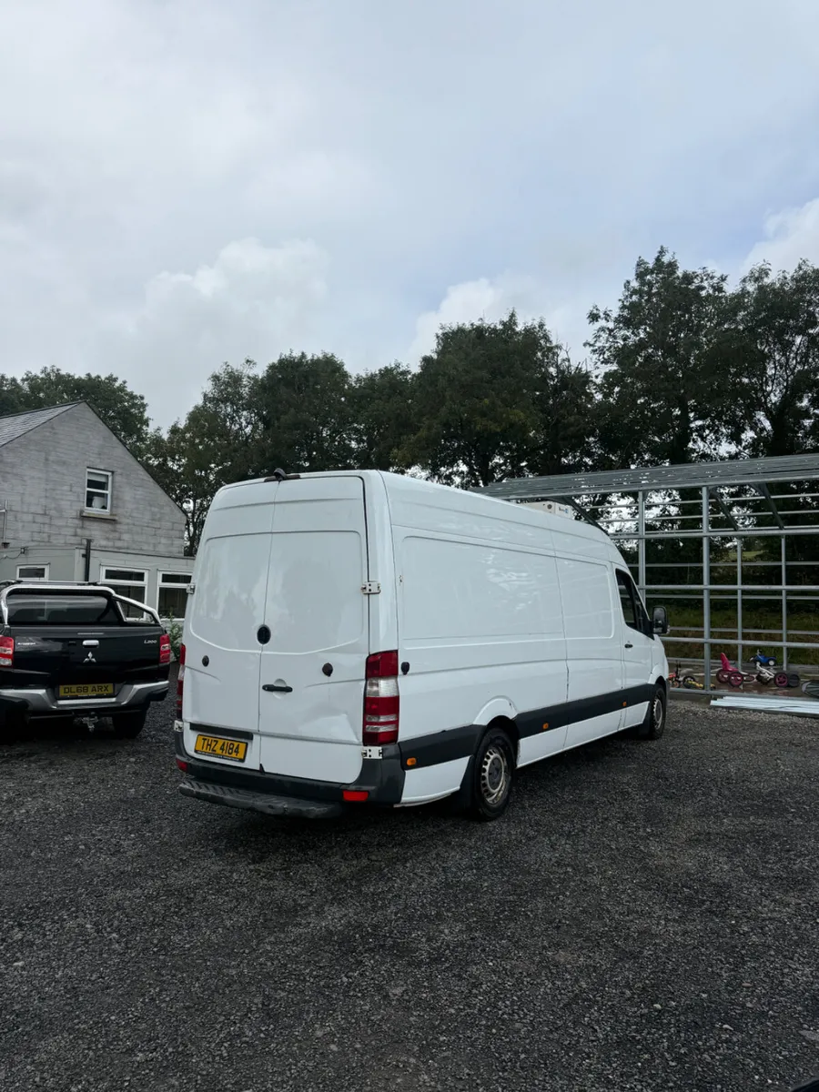 151 Mercedes-Benz Sprinter Fridge Van - Image 3