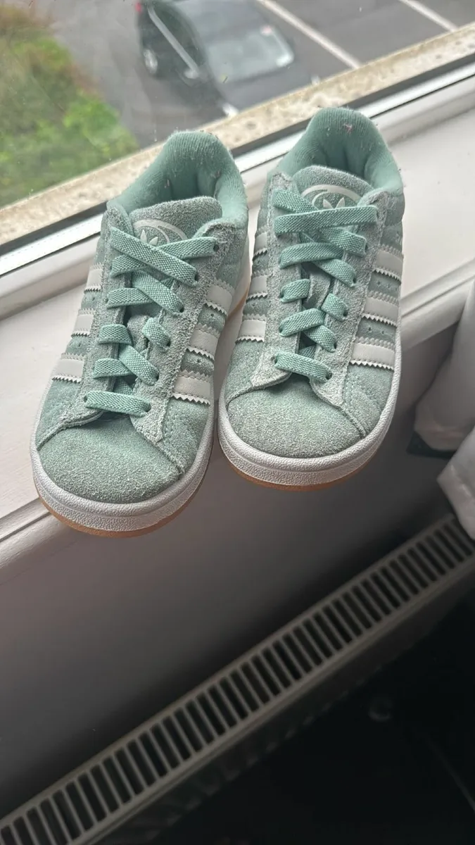 Girls Adidas runners - Image 1