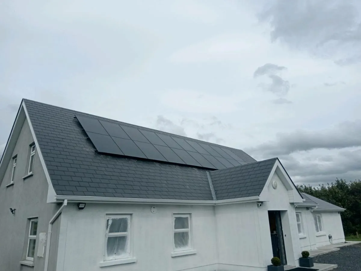 Brand new solis 5kw hybrid DIY kit 16kwh battery - Image 1
