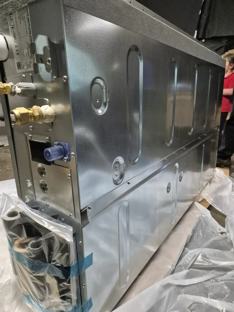 Daikin Air conditioning unit - Image 2
