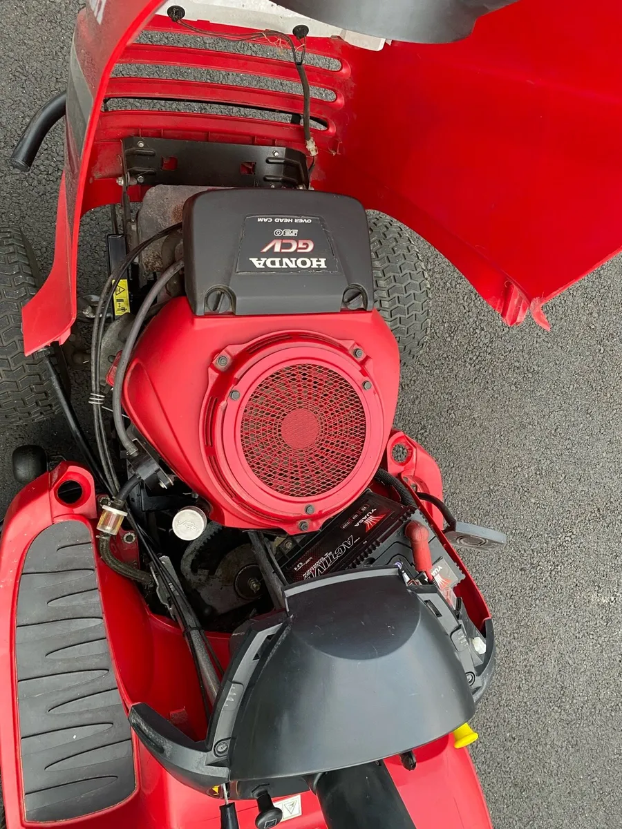 Honda 2417 Tractor Lawnmower - Image 4