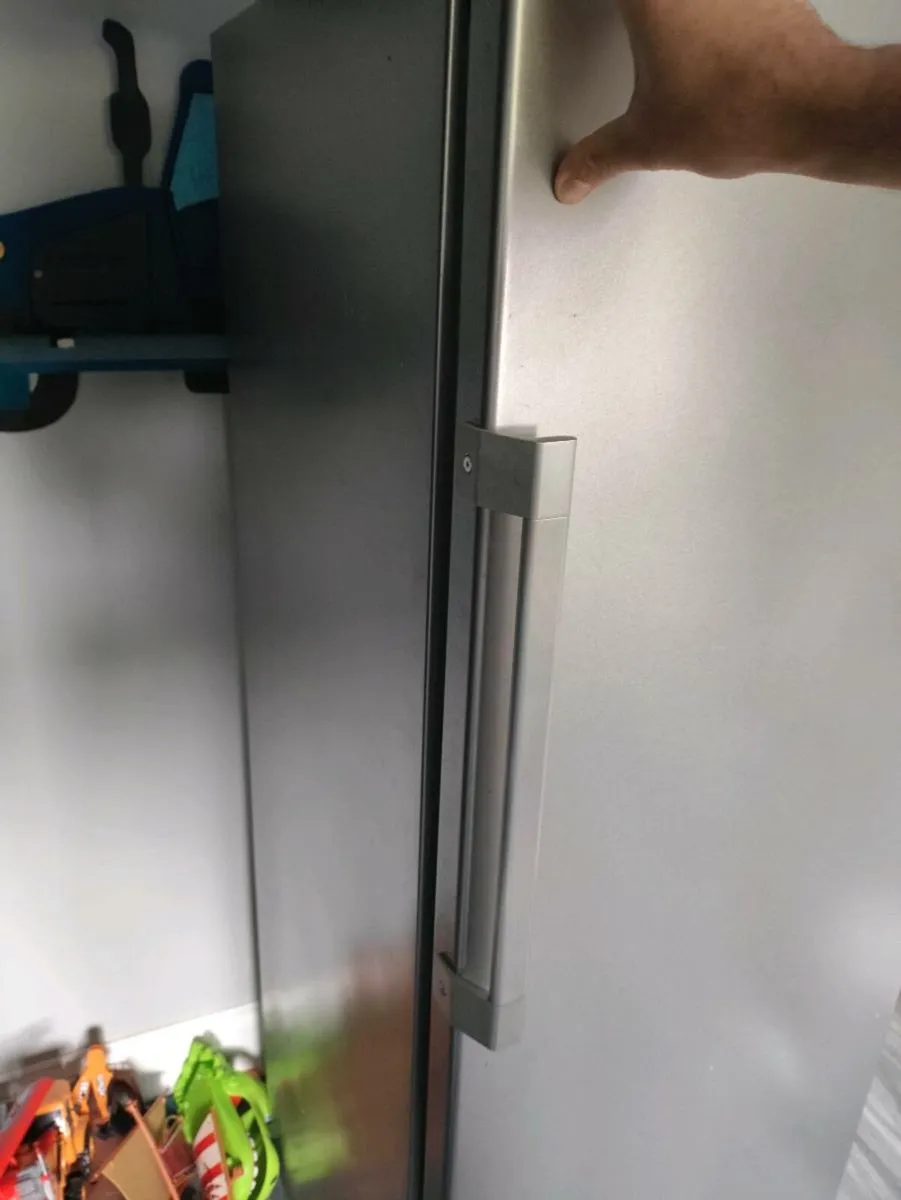 Hotpoint Tall/Larder Fridge - Image 4