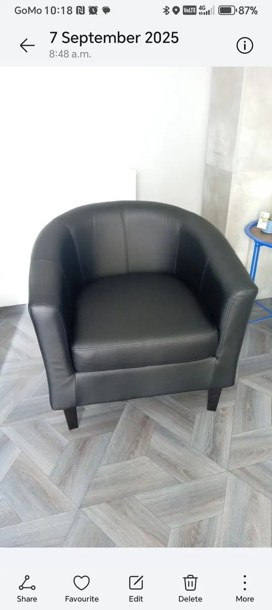 Black tub chair - Image 2