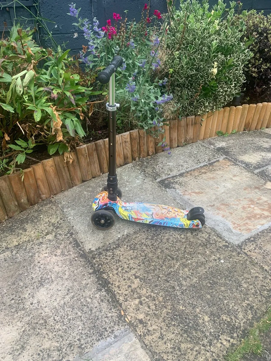 Child Scooter - Perfect for the School - Image 3