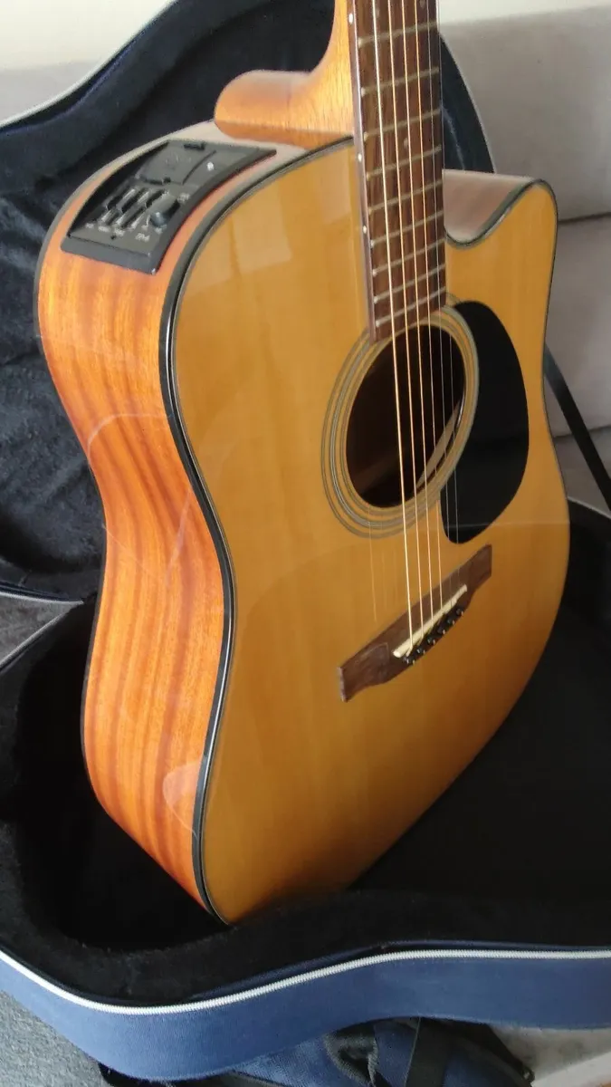 Takamine G Series EG320SC - Image 2