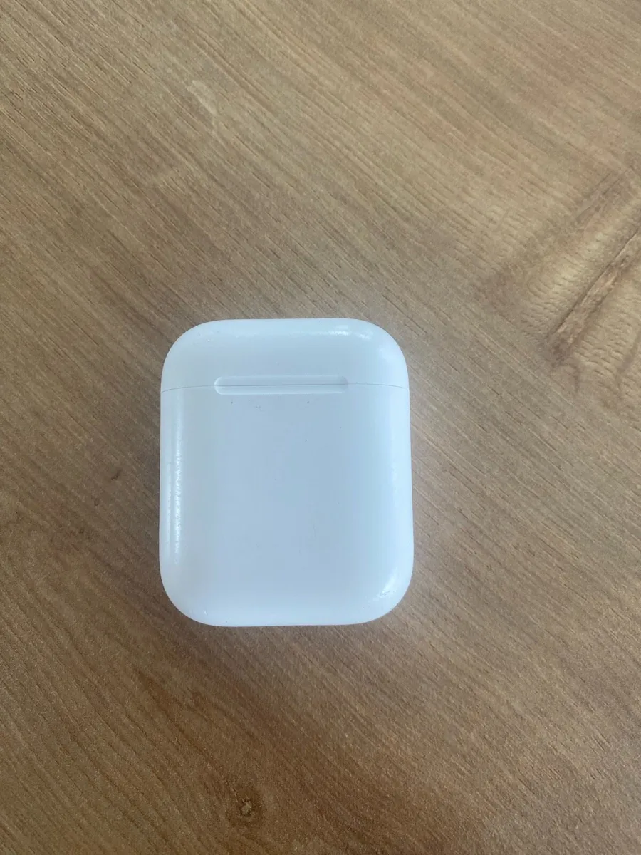 Real Apple Airpods - Image 1
