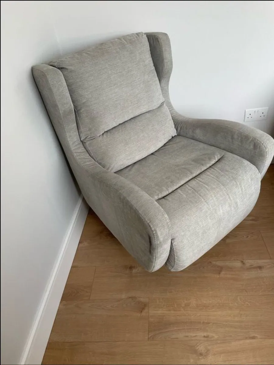 Armchair - Image 4