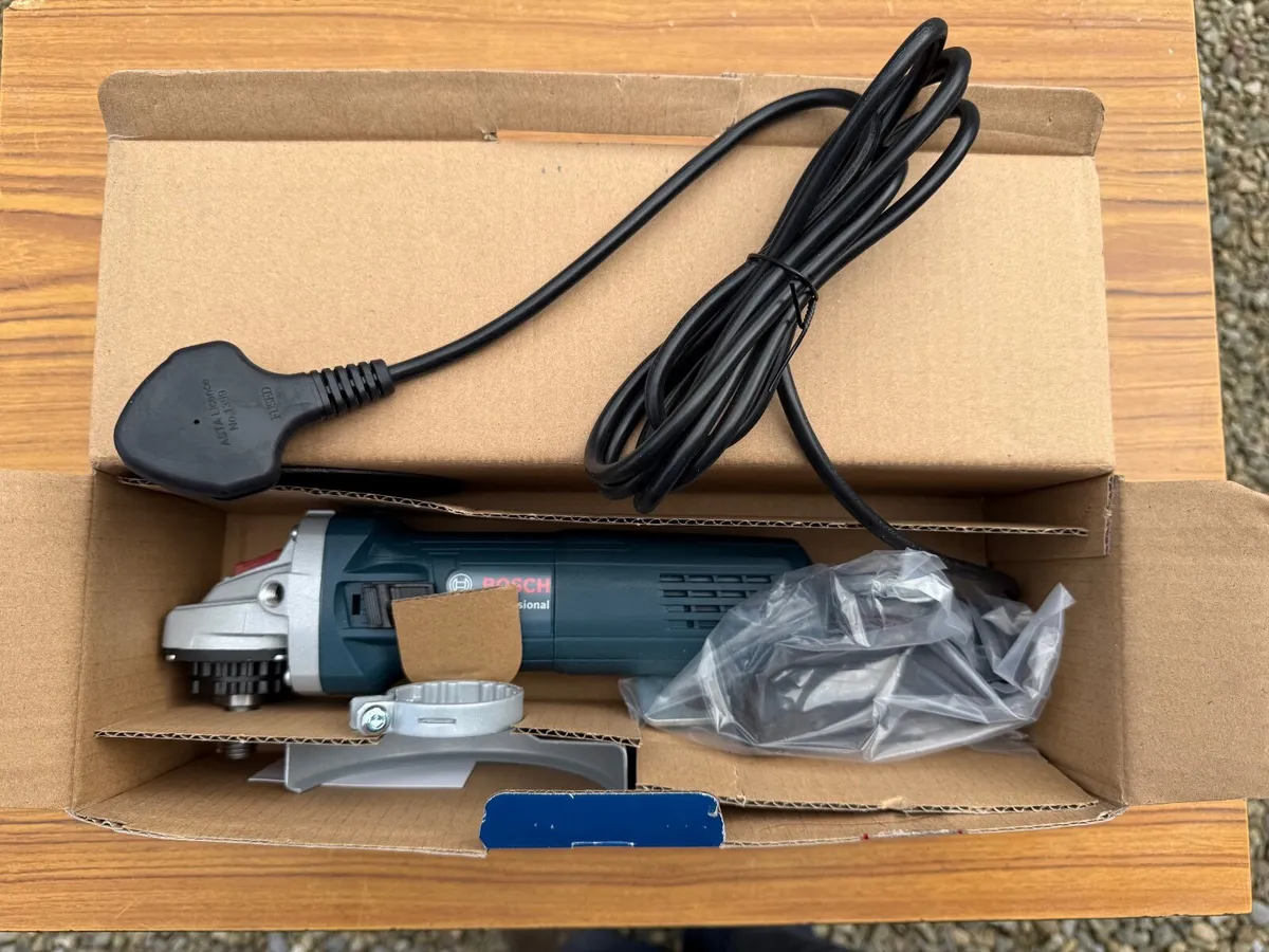 Bosch Angle Grinder NEW - Image 2
