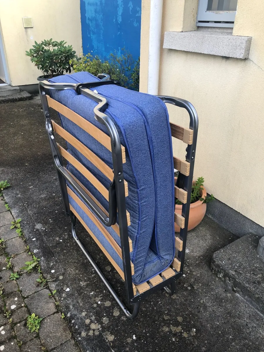 Folding bed - Image 1