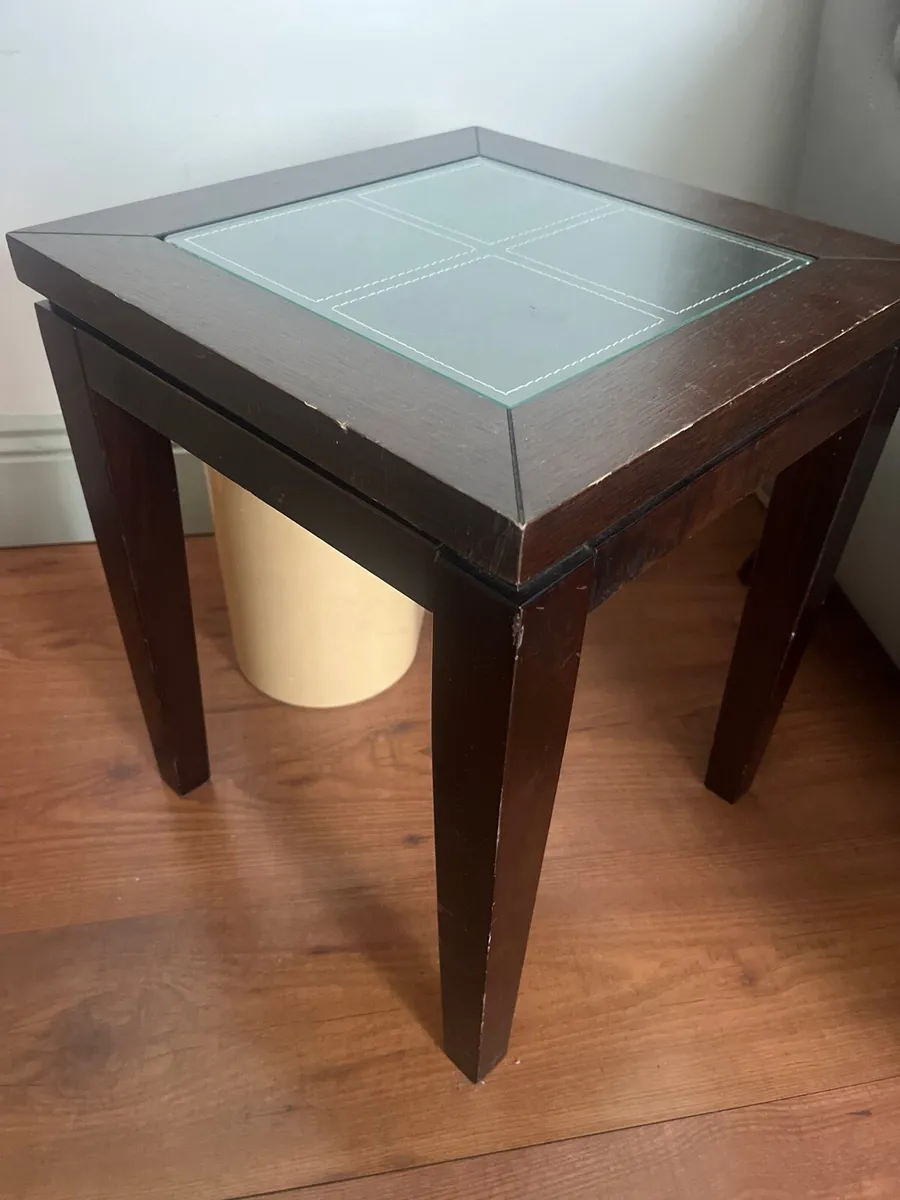 Wooden table - Image 1
