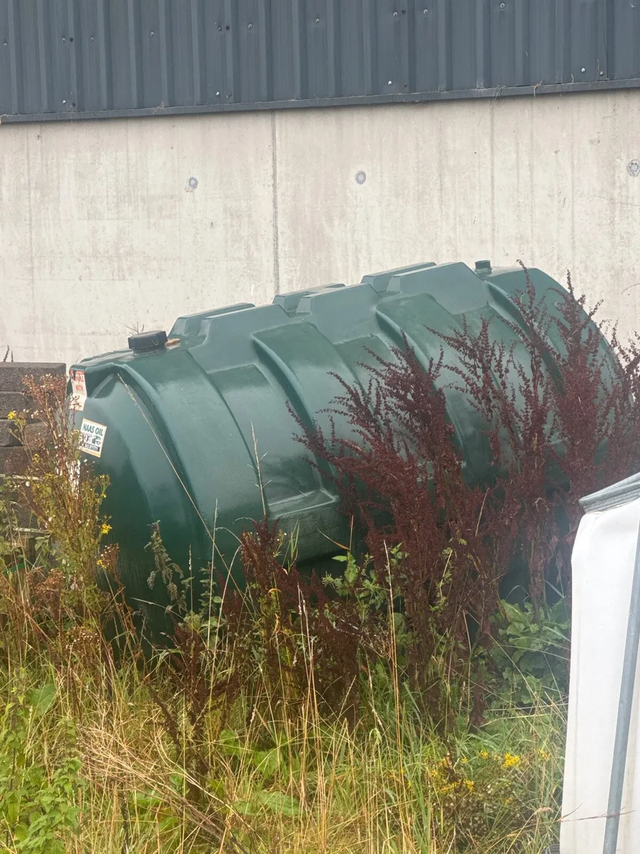 Random farm stuff for sale mixers, generators, gps - Image 4