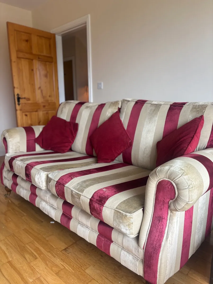 Sofa for Sale - Must collect - Image 3
