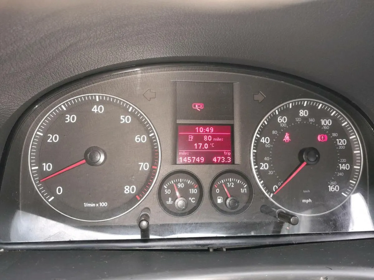 Volkswagen Touran - Image 3
