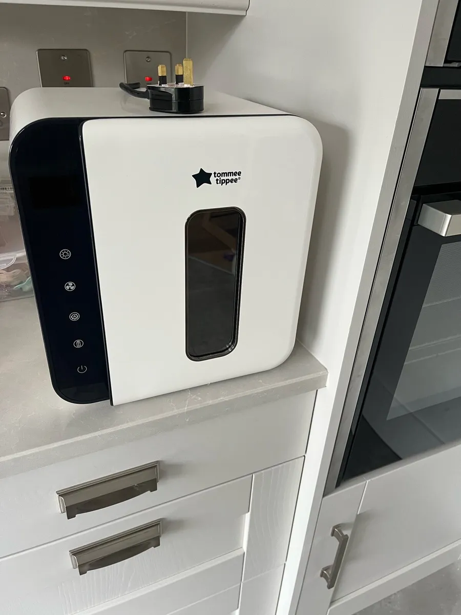 Tommee Tipee UV Steriliser - Image 2