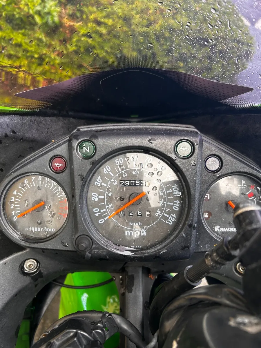 Kawasaki Ninja 250R 2009 - Image 3
