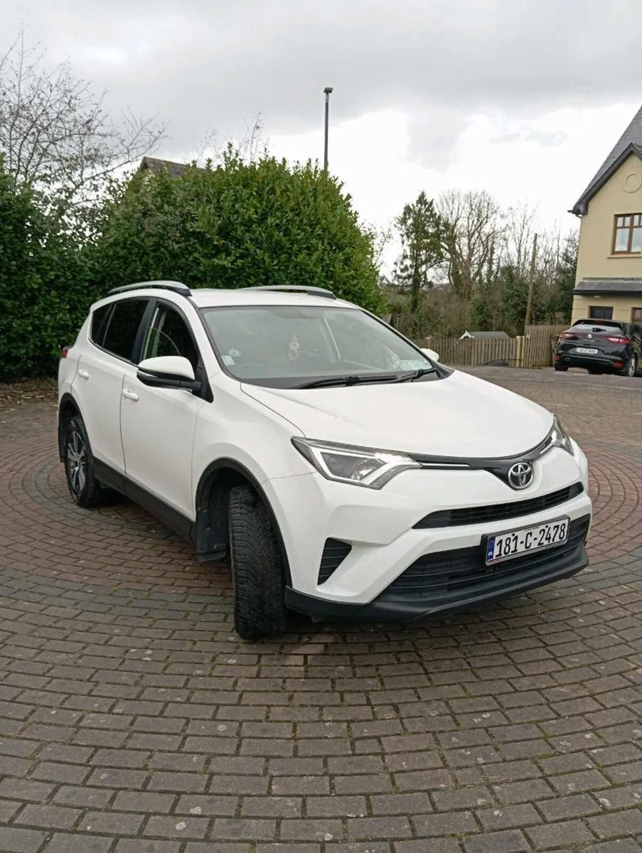 Toyota RAV4 - Image 2