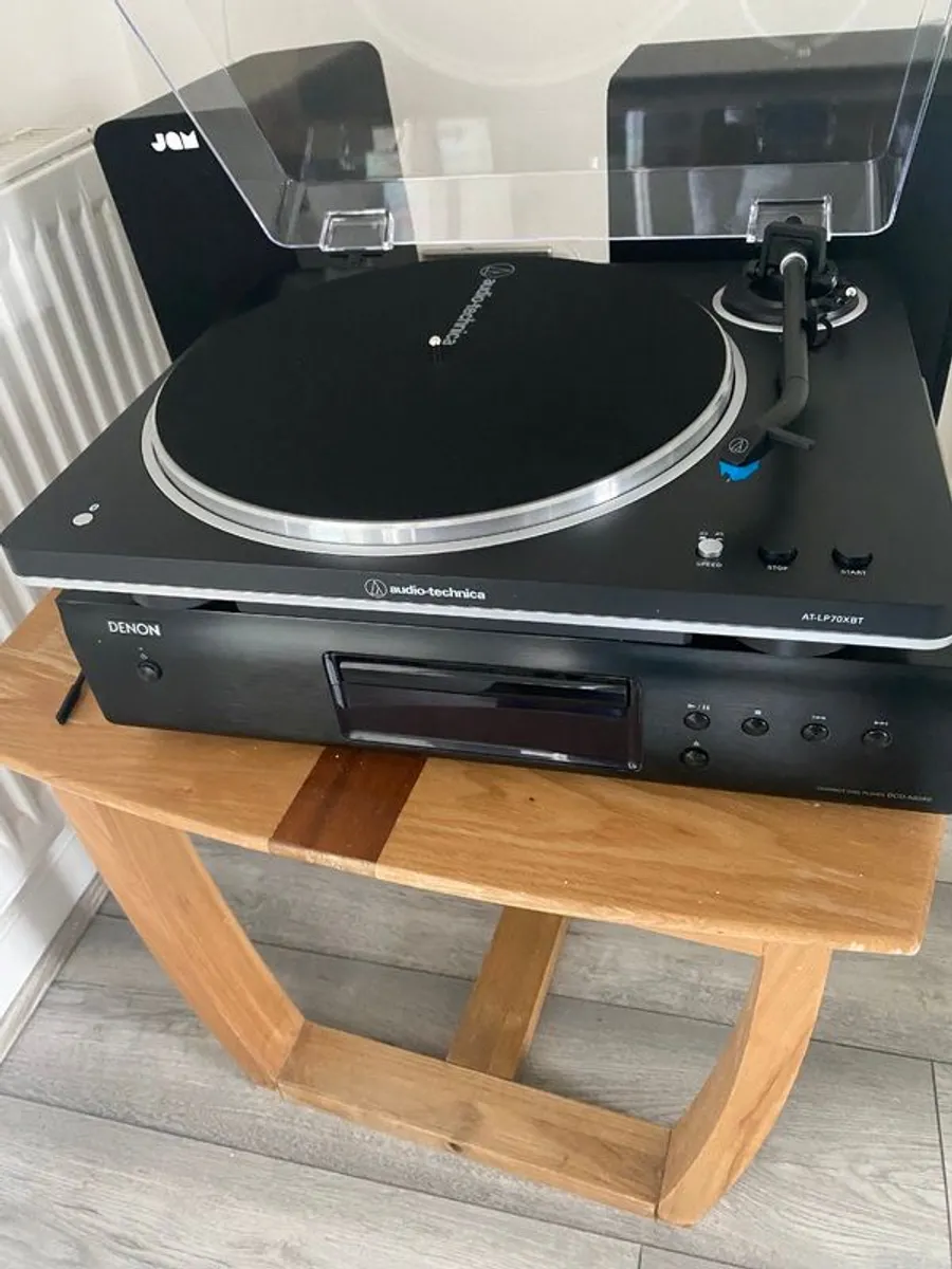 Audio Technica record player - Image 2