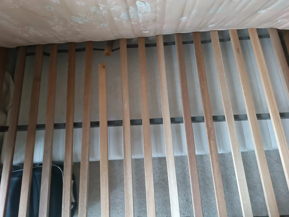 bed and mattress - Image 3
