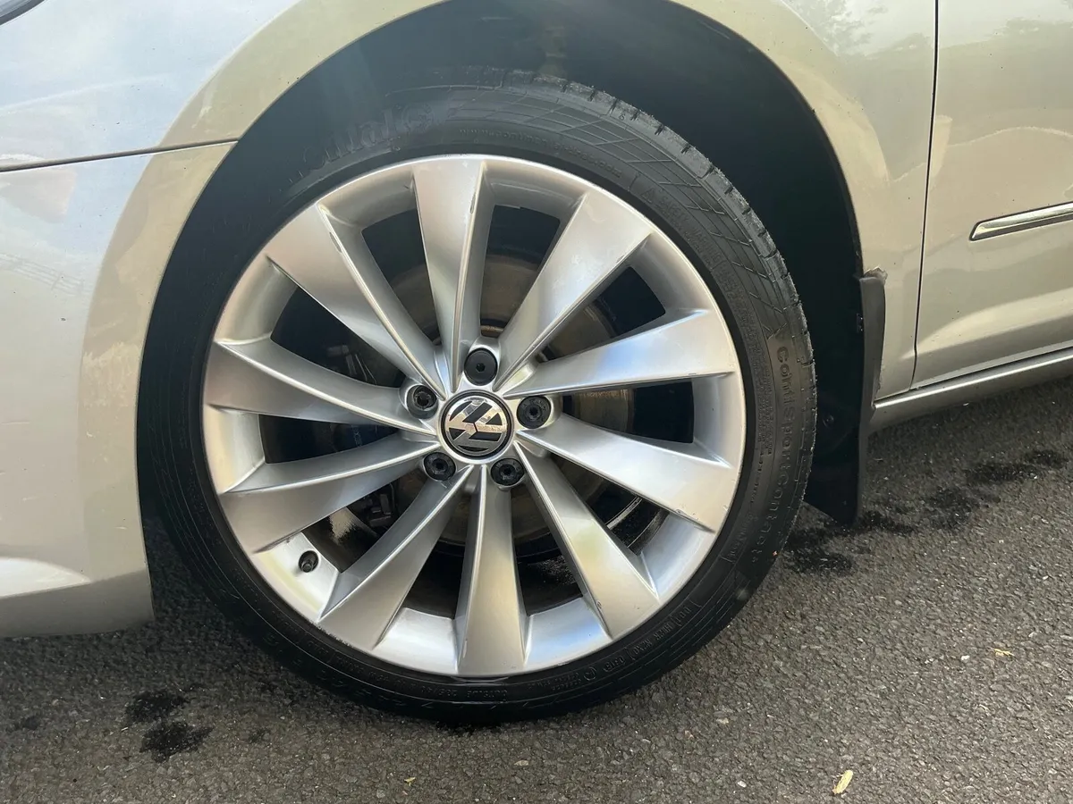 Volkswagen Passat 2015 - Image 4