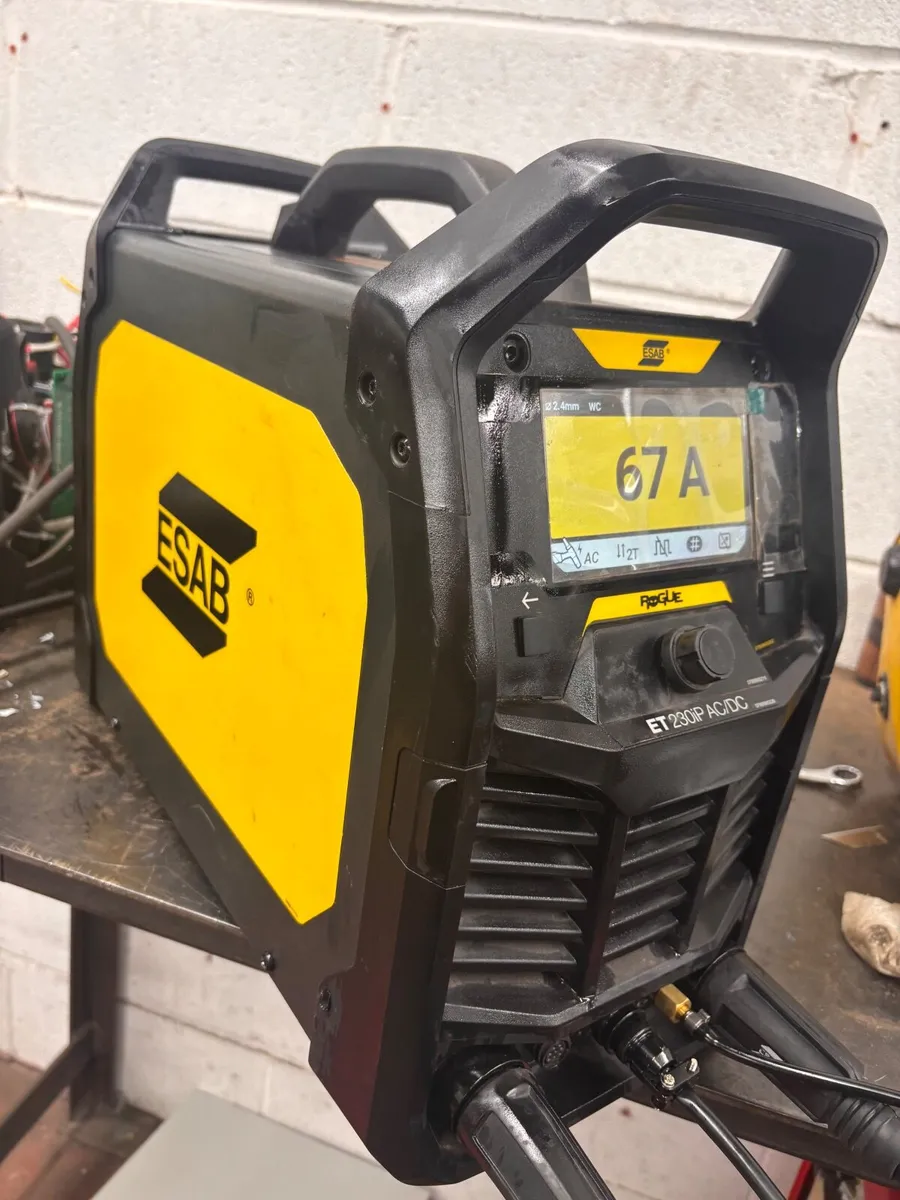 Welding machine ESAB ROGUE 230 AC/DC - Image 3