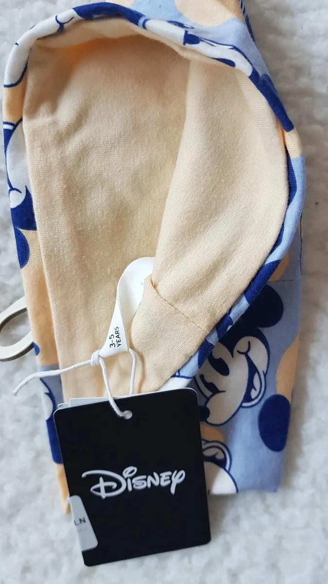 2-piece Mickey mouse beanie and tube scarf set - Image 4