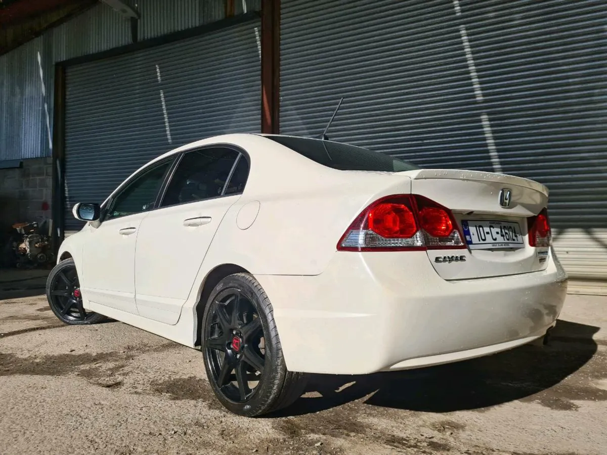 Honda Civic automatic - Image 4