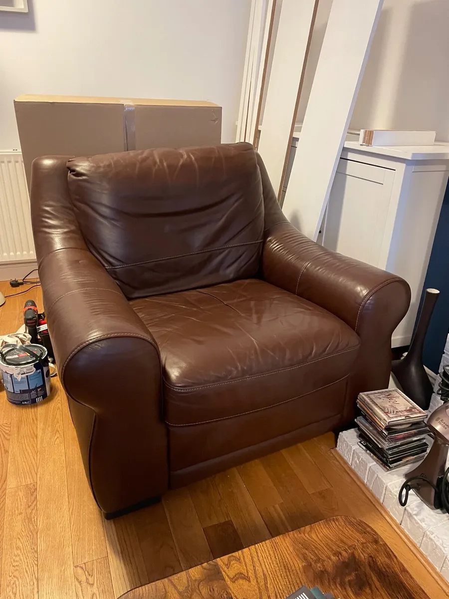Free armchair - Image 2