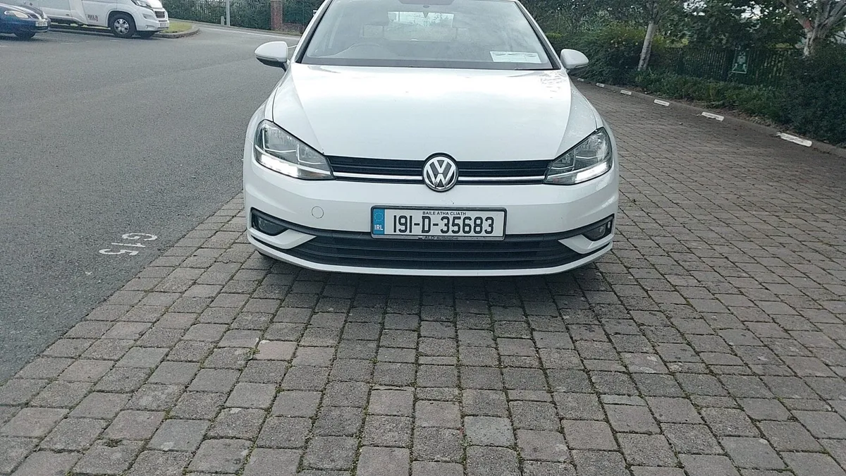 2019 GOLF VAN - Image 1