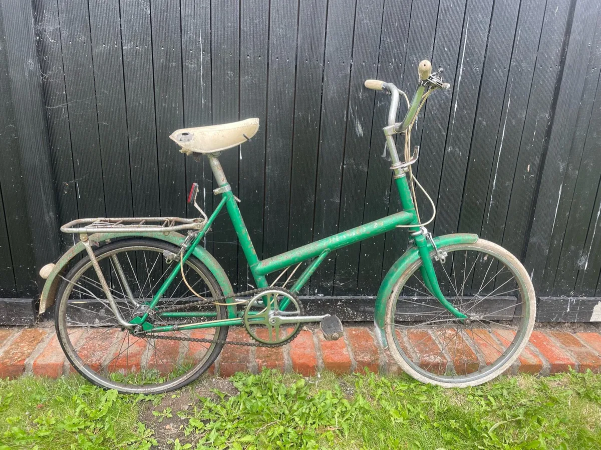Triumph 20 - Image 1