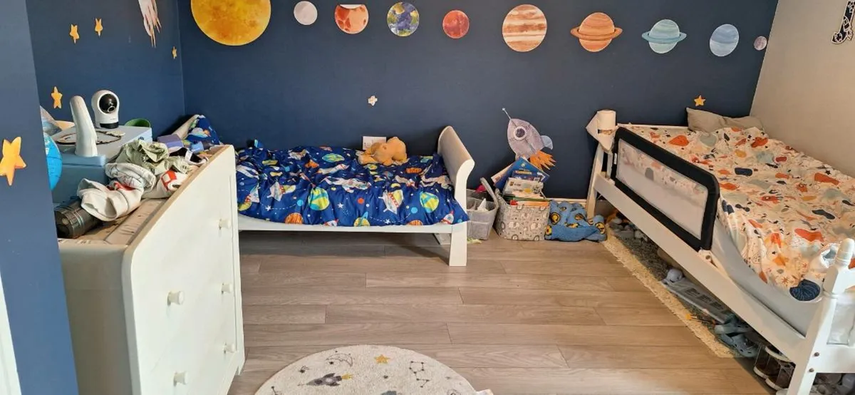 Baby/Toddler bedroom furniture - Image 3