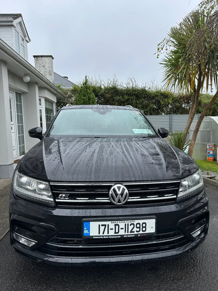 Volkswagen Tiguan R-Line automatic - Image 2