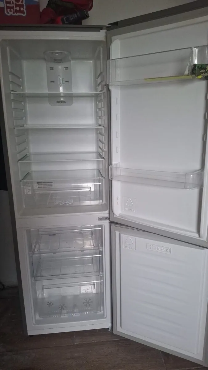 Fridge freezer - Image 2