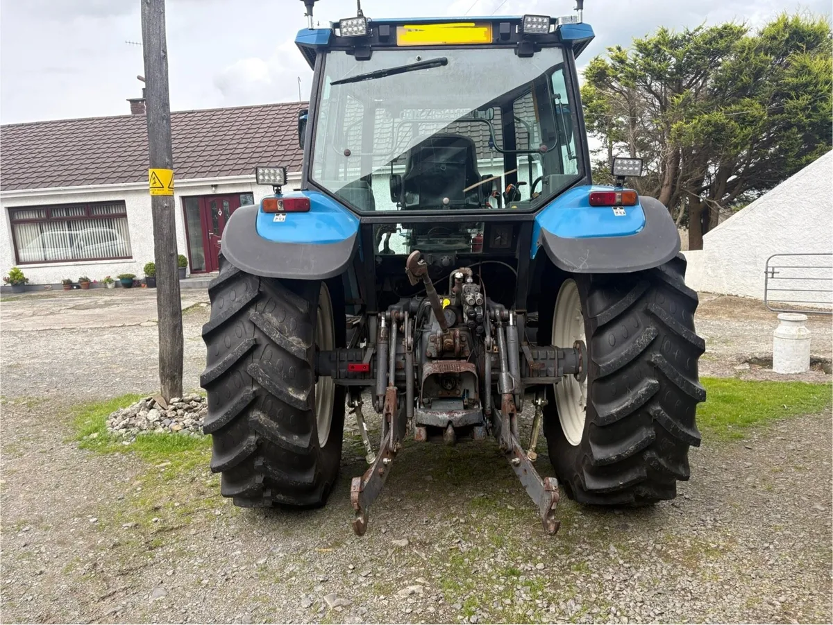 New Holland 8340 - Image 3