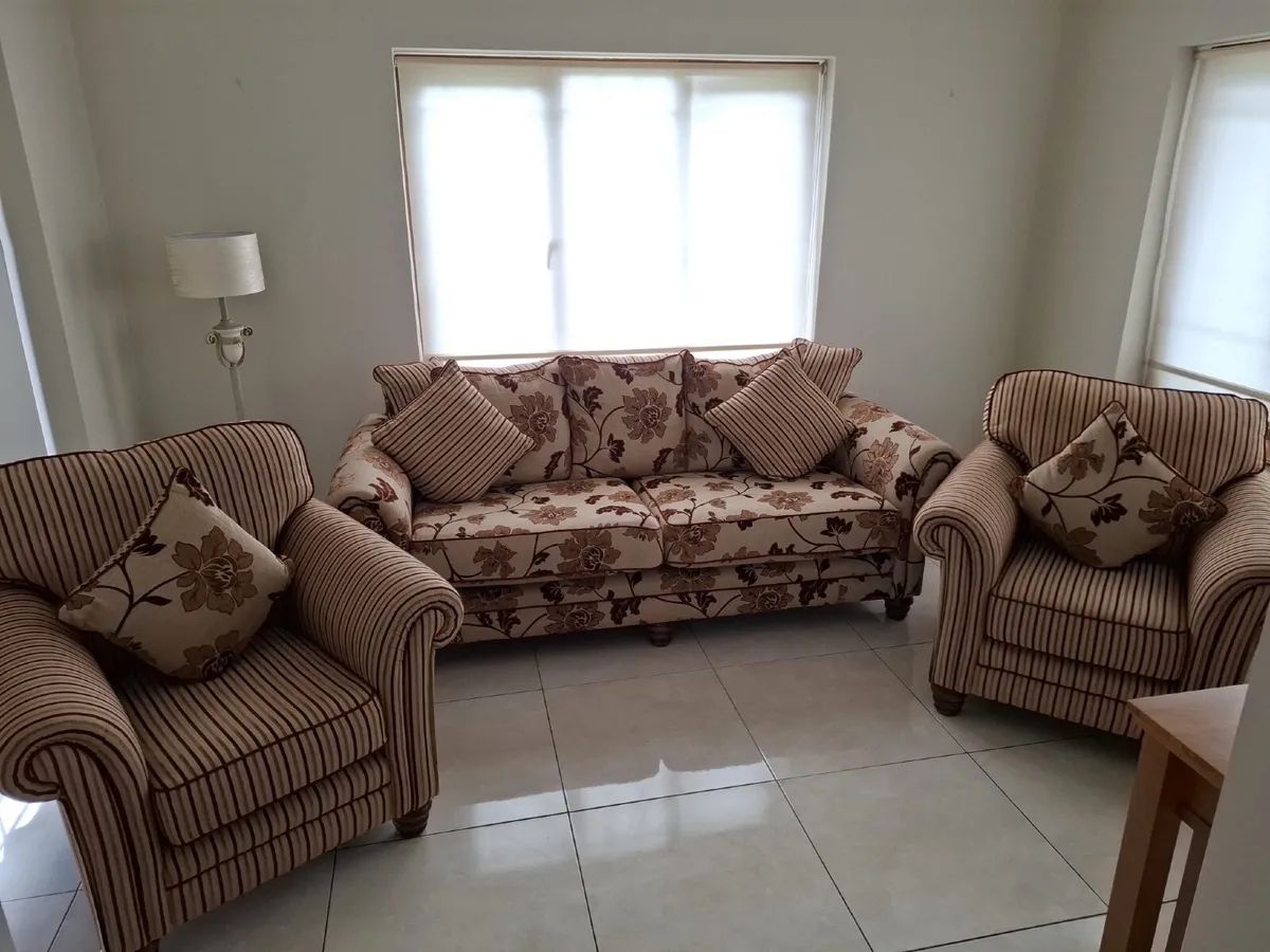 3 piece suite - Image 2