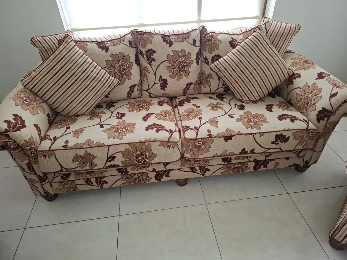 3 piece suite - Image 4